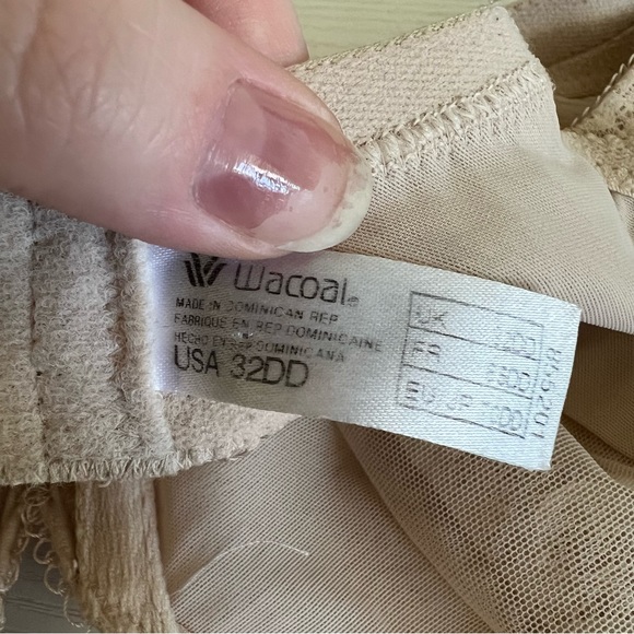 Wacoal | Lace Finesse Underwire Bra - Picture 5 of 6